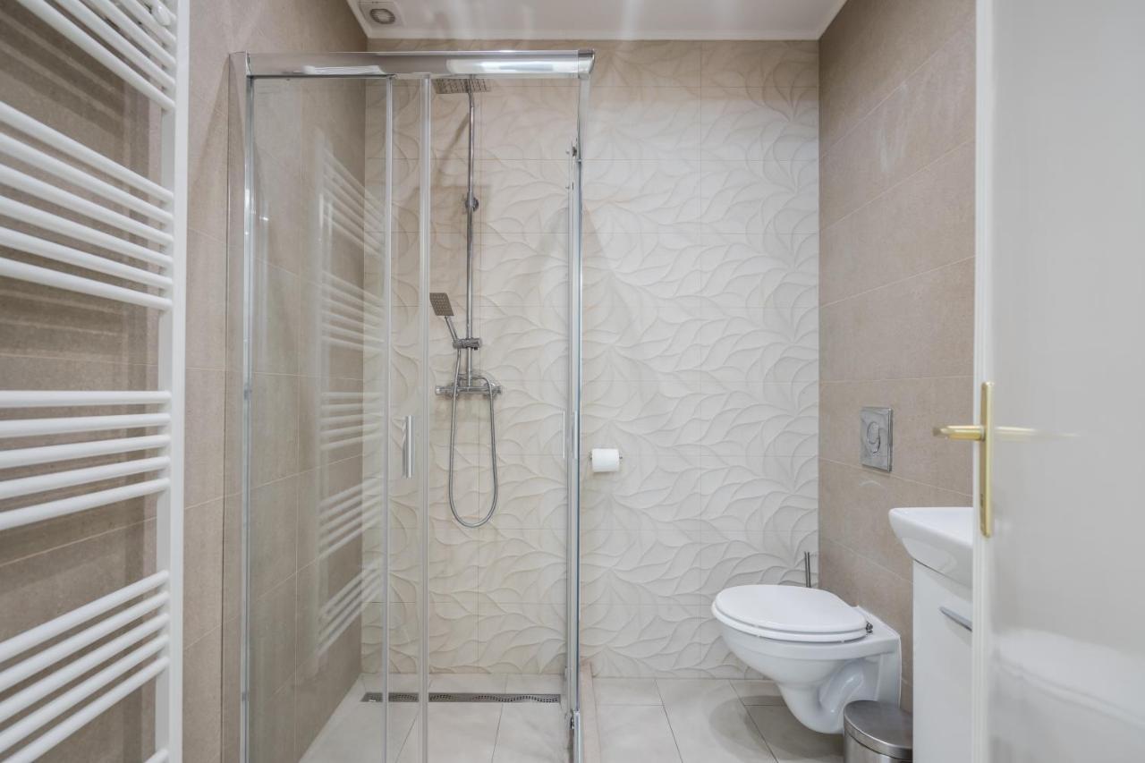 Bpr Ethereal Panoramic Suite With A/C & Balcony Будапеща Екстериор снимка